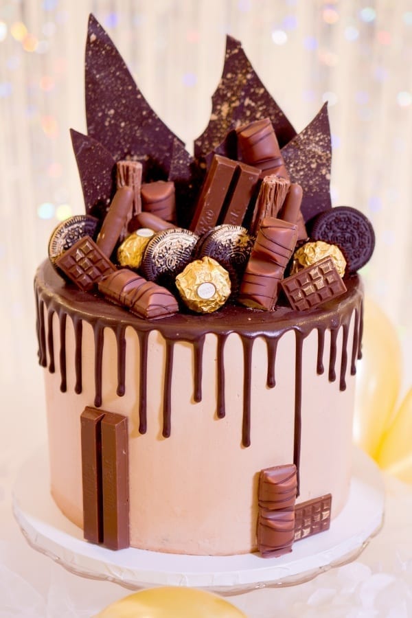 Chocolate Obsession Drip Cake No.D008 - Creative Cakes