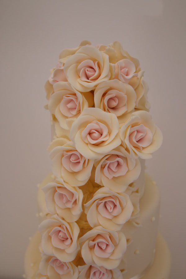 Two Tone Pink Cascading Roses Wedding Cake No.W123 - Image 3