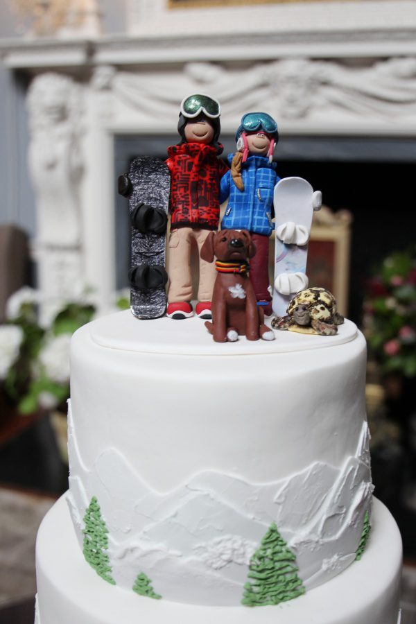 Ski Wedding Cake No.W103 - Image 2