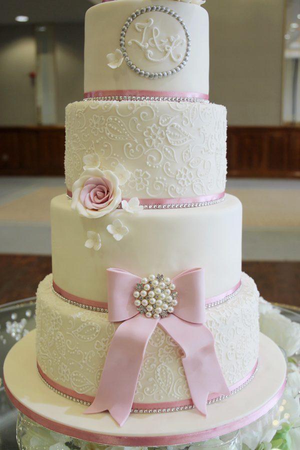 Wedding Cake with Piping Design and Bow No.W148 - Image 3