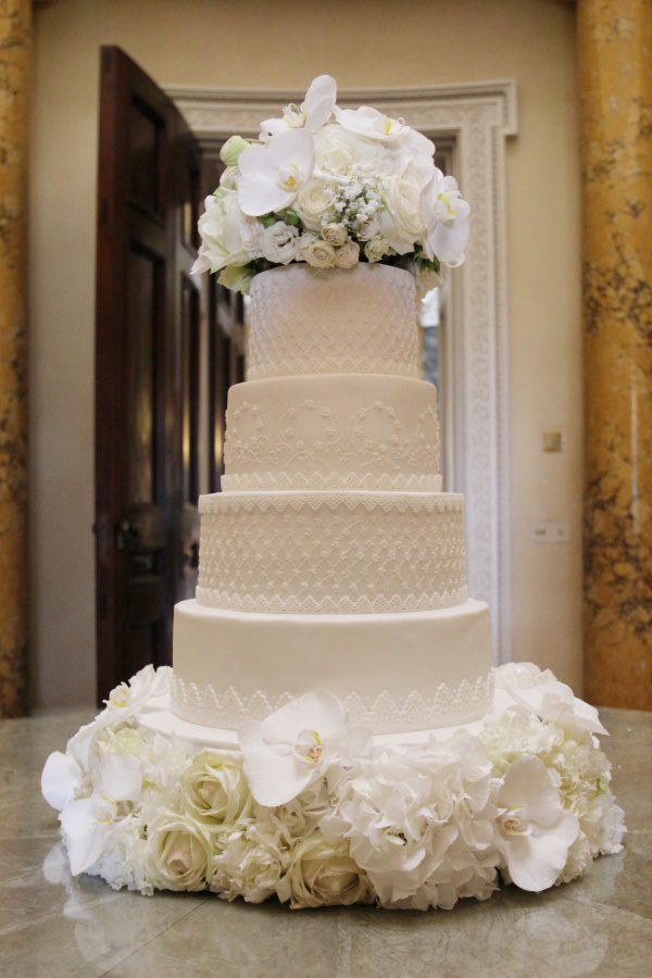 White Lace and Flowers Wedding Cake No.W071 - Image 2