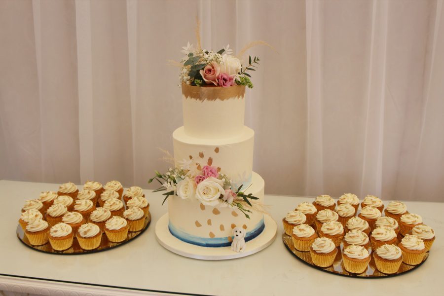 Blue Ombre Cake and Gold Cupcakes Cake Table No.W308 - Image 4