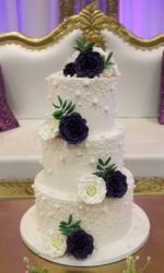 Buttercream Cake with Pearls and Sugar Flowers No.W246p