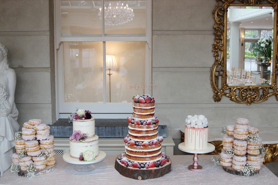 Buttercream Style Wedding Cake Table No.W139 - Image 5