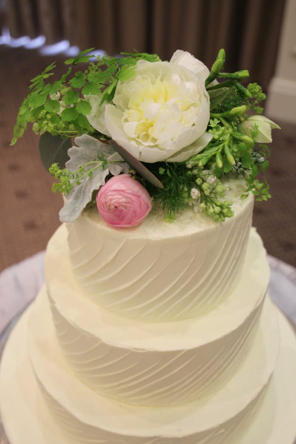 Buttercream Wedding Cake with Flowers on Top No.W141 - Image 2