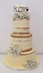 Semi Naked Wedding Cake with Baby Breath and Gold Line No.W286p