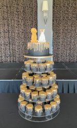 Black Mini Wedding Cakes with Gold Drip No.W222p