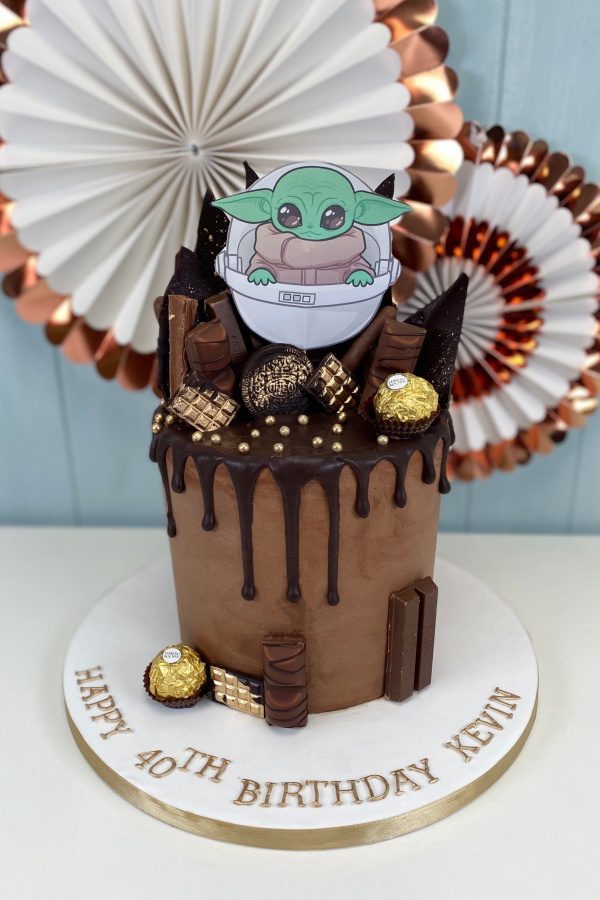 Chocolate Cake with Grogu Topper No.D020 - Image 2