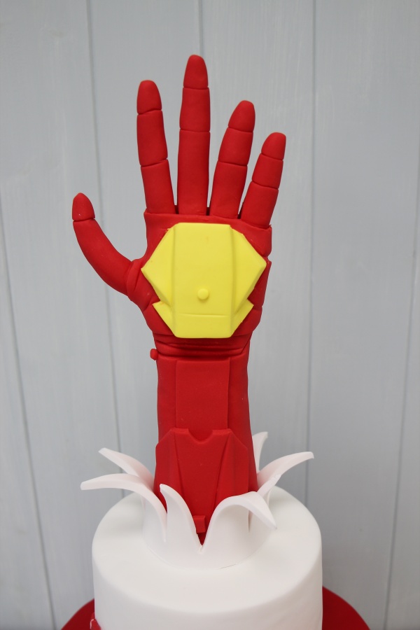 Iron Man Birthday Cake No.N022 - Image 2