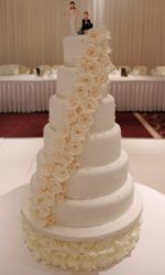Ivory Cascading Roses with Diamonds Wedding Cake No.W189ap