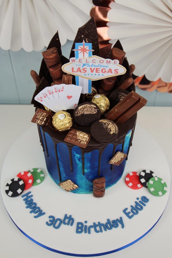 Las Vegas Buttercream Drip Cake No.D026 - Image 2