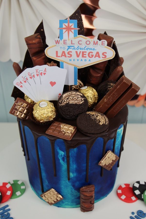 Las Vegas Buttercream Drip Cake No.D026 - Image 5