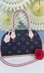 Louis Vuitton Handbag Birthday Cake No.N084wp