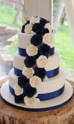 Navy and Ivory Cascading Roses Wedding Cake No.W137vp