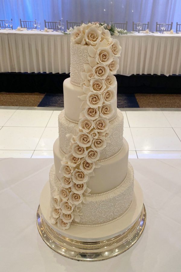 Two Tone Cascading Roses and Piping Wedding Cake No.W212 - Image 4