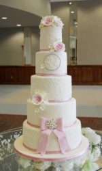 Wedding Cake with Hand Piping Design, Bow and Initials No.W148ap