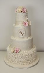 Wedding Cake with Ivory Ruffles and Pink Roses No.W334p