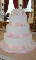 White and Light Pink Roses, Pink Ribbon and Sugar Dots Wedding Cake No.W146ap