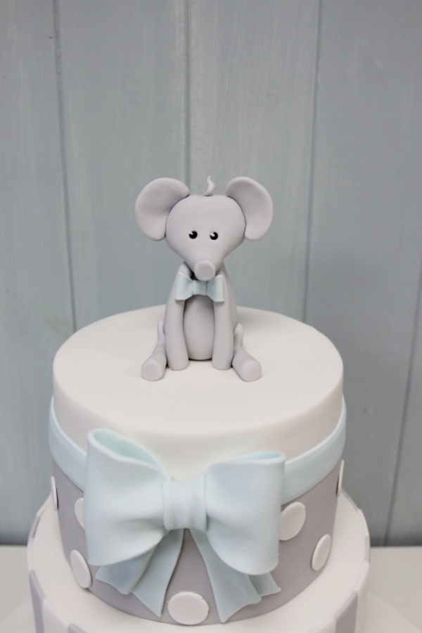 Elephant and Bow Christening Cake No.CH043 - Image 2
