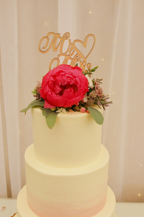 Buttercream Cake with Pale Pink Marble No.W378 - Image 3