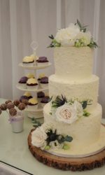 Pearls and Roses Wedding Cake Table No.W360