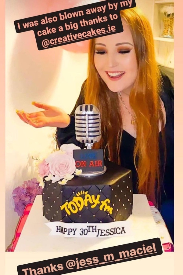 Radio Microphone Today FM Cake No.COR037 - Image 5