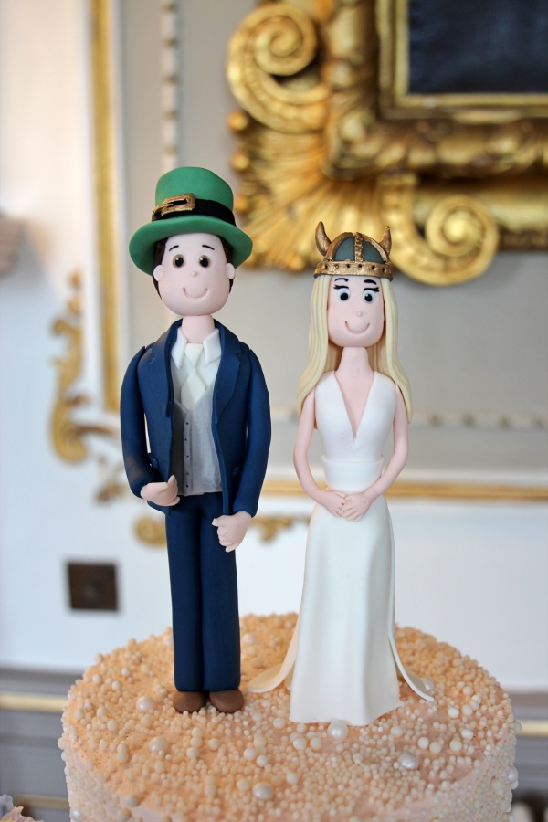 Pink Pearl Wedding Cake and Cake Topper No.W407 - Image 2