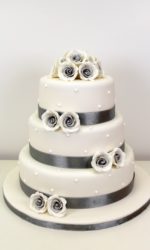 Silver Ribbon and Sugar Dots Wedding Cake No.W074a