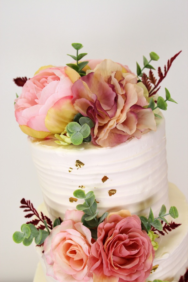 Wedding Cake with Silk Flowers and Gold Leaf No.W417 - Image 4
