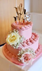 Pink Heart with Piping Wedding Cake No.W433