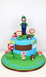 Luigi from Mario Game Birthday Cake No.K083