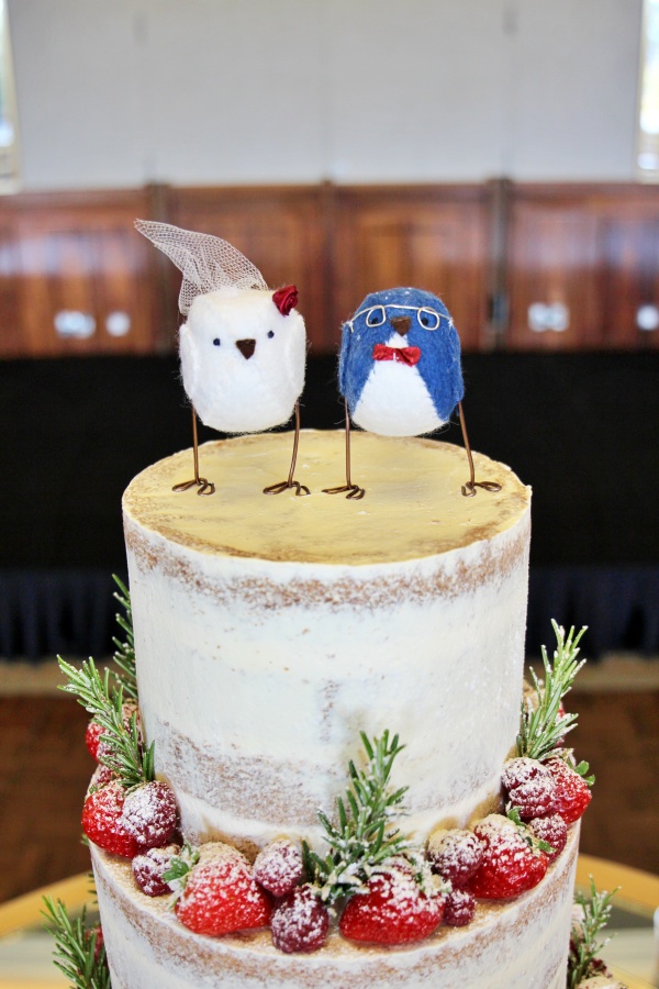 Semi Naked Cake with Winter Berries No.W439 - Image 2
