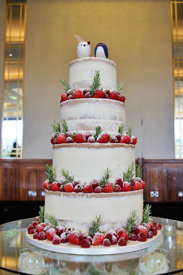 Semi Naked Cake with Winter Berries No.W439 - Image 3