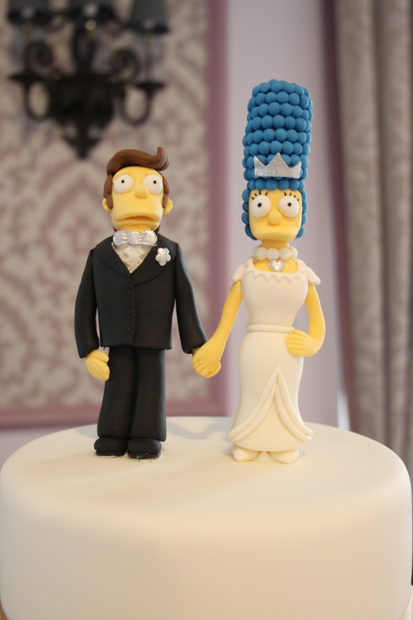 The Simpsons Wedding Cupcake Tower No.W448 - Image 3