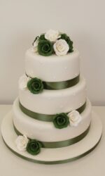 Wedding Cake with Green and Ivory Roses No.W450