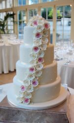 Wedding Cake with Two Tone Roses No.W452