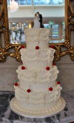 Lambeth Wedding Cake with Cherries No.W460