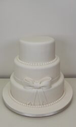 White Wedding Cake with Bow No.W476
