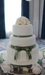 Stripes and Green Bow Wedding Cake No.W481