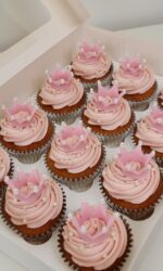 Cupcakes with Pink Princess Crown No.CU017